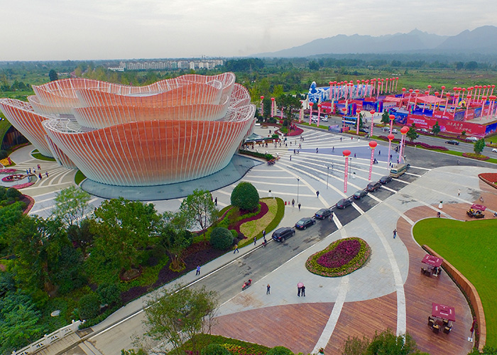 都江堰融創(chuàng)文旅城室外主題樂(lè)園含秀場(chǎng)